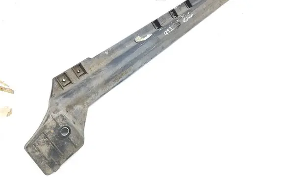 Porsche Cayenne (92A) Bottom radiator support slam panel 7P0805551