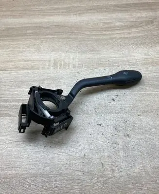 Volkswagen Golf III Wiper control stalk 1H6953503AA
