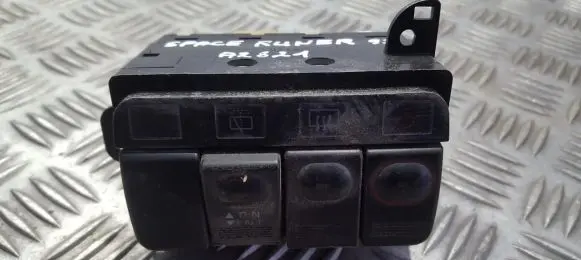Mitsubishi Space Runner Windscreen/window heater switch