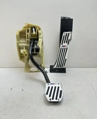 BMW M5 Pedal assembly 6766930 3542676693002 282325