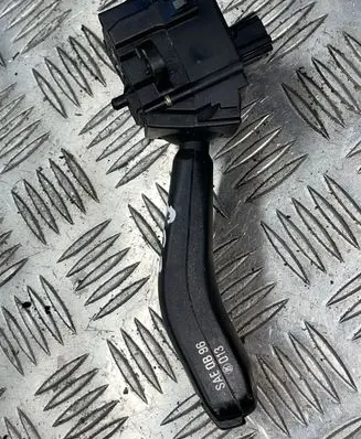 BMW 5 E39 Indicator stalk 8363668 0110401025