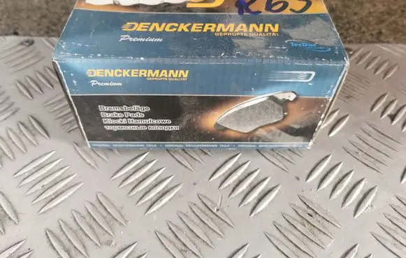Nissan Almera Tino Brake pads (front) B110527