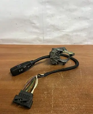 Mercedes-Benz E W210 Light switch 2105400144 D3902