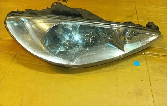Peugeot 206 Headlight/headlamp