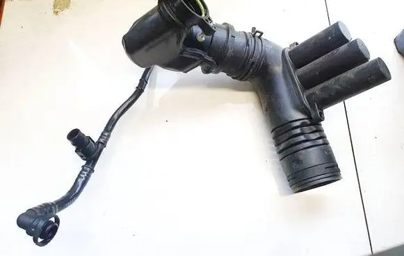 Skoda Fabia Mk3 (NJ) Air intake hose/pipe 04E129651C