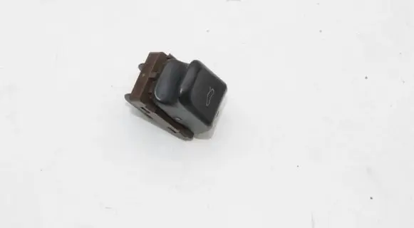 Audi A5 8T 8F Tailgate/boot open switch button 8K0959831A