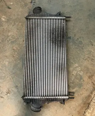 Opel Insignia A Intercooler radiator P1831002 13241751