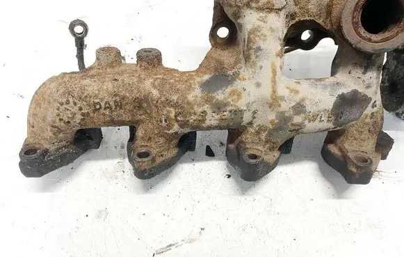 Ford Focus Exhaust manifold m2ar034 wl5h