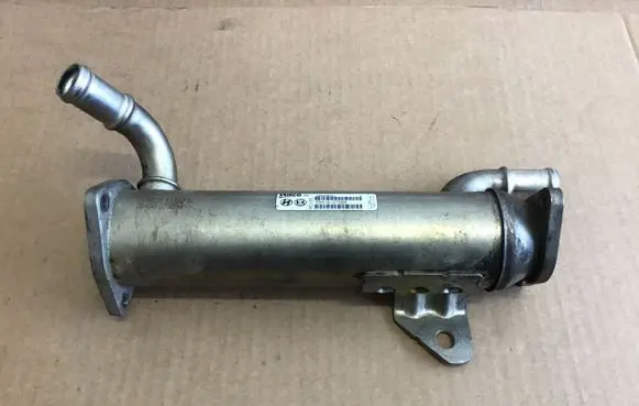 KIA Carens I EGR valve cooler 2841627360