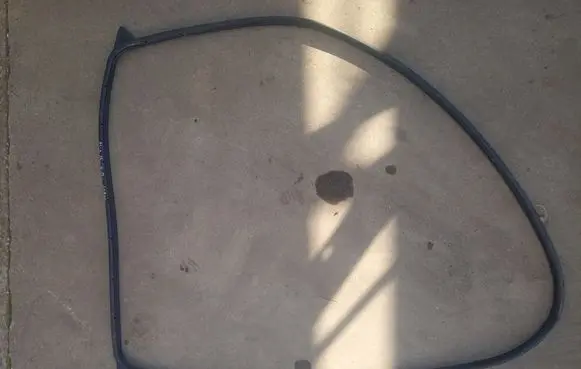 Mazda 3 III Rubber seal rear door 