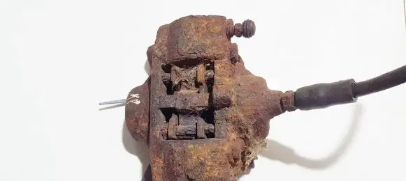 Mercedes-Benz E W210 Rear brake caliper