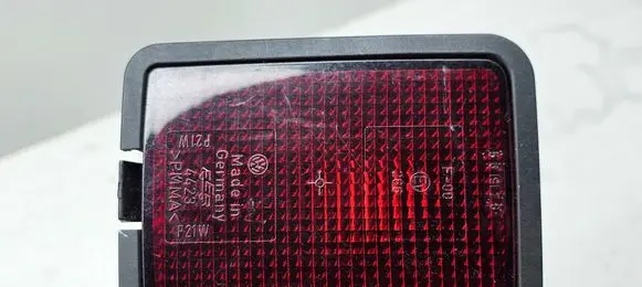 Volkswagen Multivan T4 Rear fog light 281945729 4423