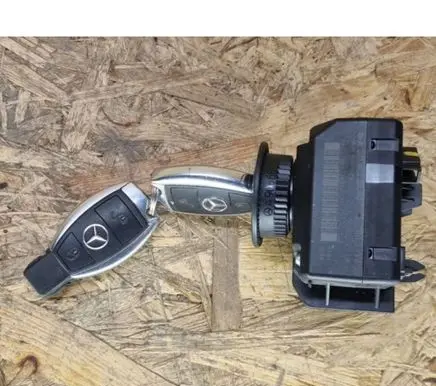 Mercedes-Benz C W204 Ignition lock A2079052600