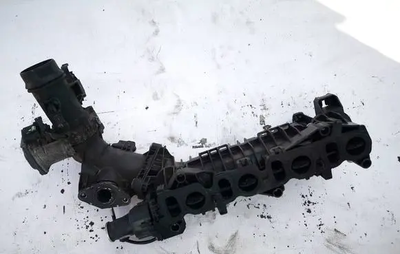 BMW 5 F10 F11 Intake manifold 780799106 7807991