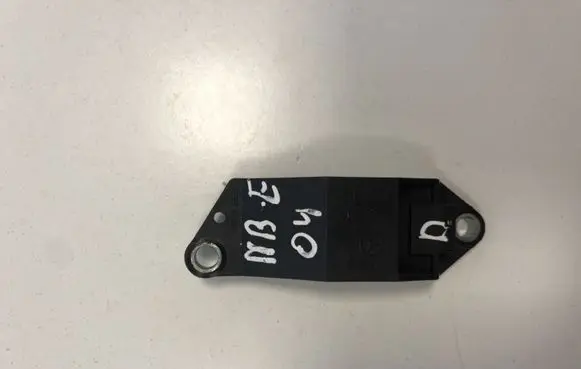 Mercedes-Benz E W211 Airbag deployment crash/impact sensor A0018209326