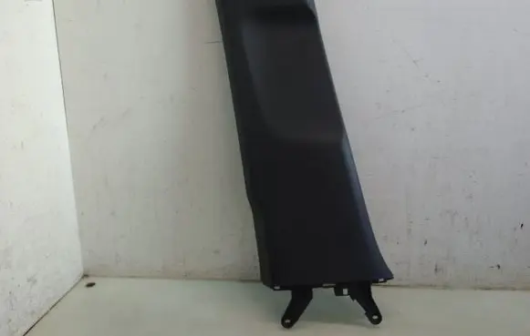 Volkswagen Golf Plus (B) pillar trim (bottom) 5M0867297