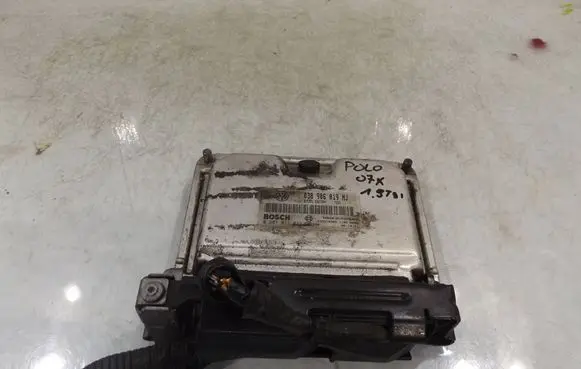 Volkswagen Polo IV 9N3 Engine control unit/module 038906019NJ 0281011823