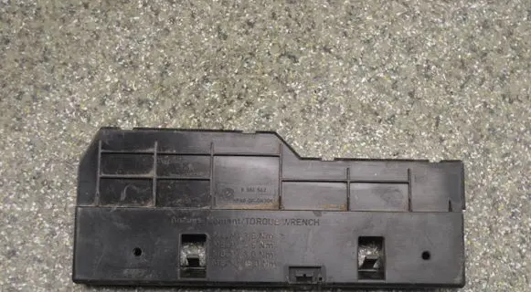 BMW 3 E46 Fuse box cover 8364542