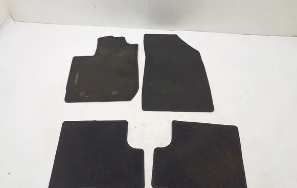 Dacia Duster II Car floor mat set 8201698599
