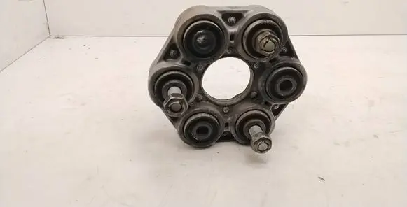 BMW 3 F30 F35 F31 Rear prop shaft donut coupling/joint 760562905 1518004111 13030100928