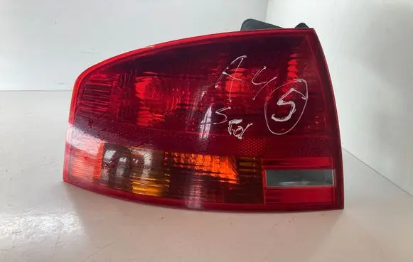 Audi A4 S4 B7 8E 8H Rear/tail lights