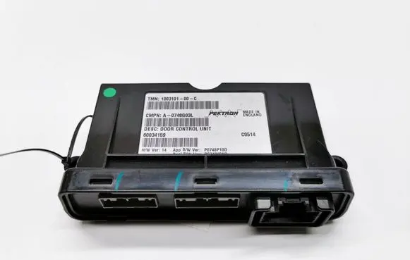 Tesla Model S Door control unit/module 1003101-00-C