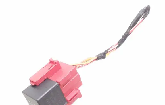 Seat Alhambra (Mk2) Other relay 4H0951253A 645