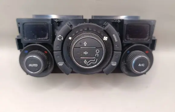 Peugeot 308 Climate control unit 96718462XT