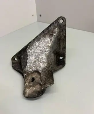 BMW 5 E60 E61 Engine mounting bracket 2211676114901 EN1706AC46000DF