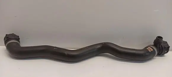 BMW 2 F44 Engine coolant pipe/hose 8572905