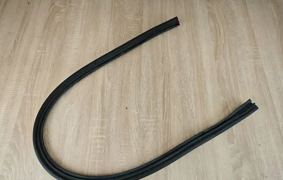 Audi Q3 F3 Engine compartment rubber 8S0823723A