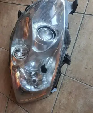 Toyota Auris 150 Headlight/headlamp 8111002470 89901357 89901943