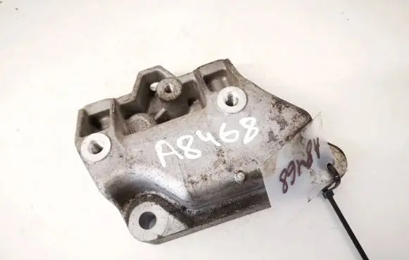 Audi A3 S3 8P Engine mounting bracket 1k0199111
