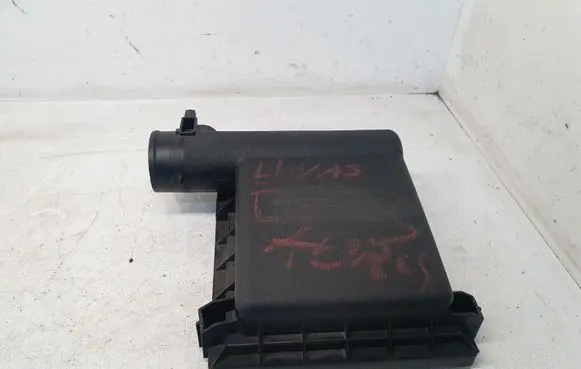 Toyota Auris E180 Air filter box cover 177050T060