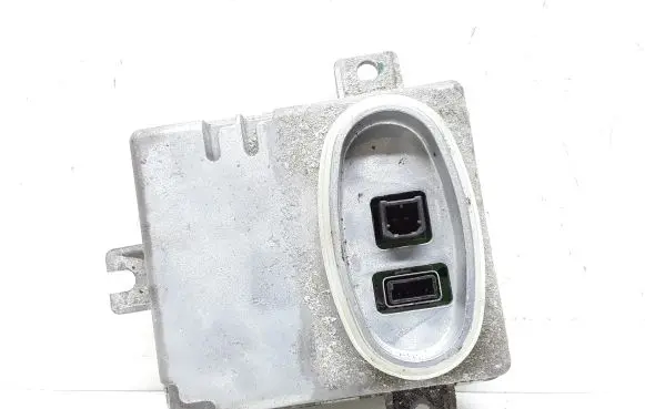 Volvo V70 Xenon control unit/module 6948180 6261110499