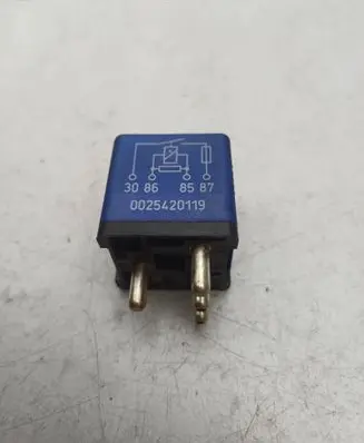 Mercedes-Benz E W124 Other relay 0025420119 853087