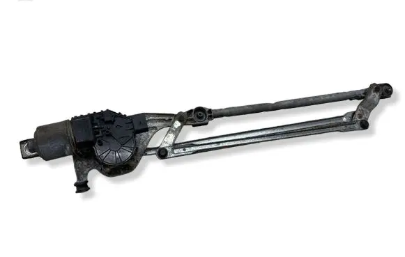 Ford Focus Front wiper linkage and motor 4M5117504AB