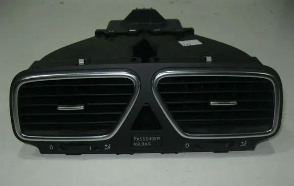 Volkswagen Scirocco Dash center air vent grill 1Q0819735C