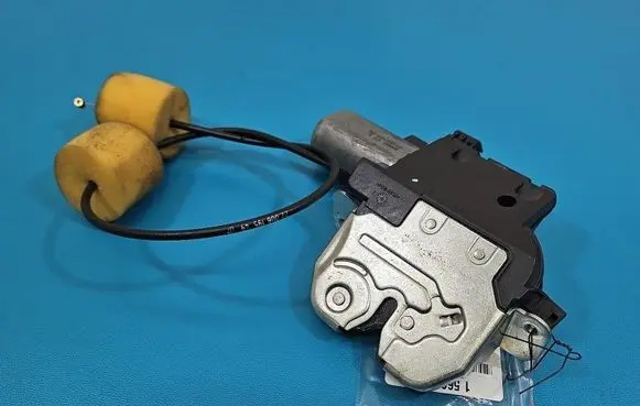 Mercedes-Benz S W221 Tailgate/trunk/boot lock/catch/latch 2217500085 IMPRK1562473