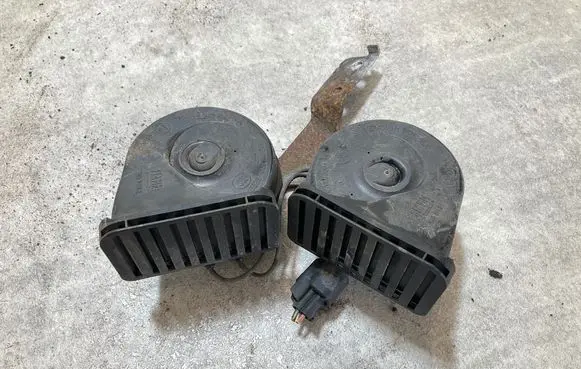Ford Transit Horn signal A046522 002400