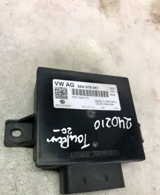 Volkswagen Touran III Voltage converter/converter module 3aa919041