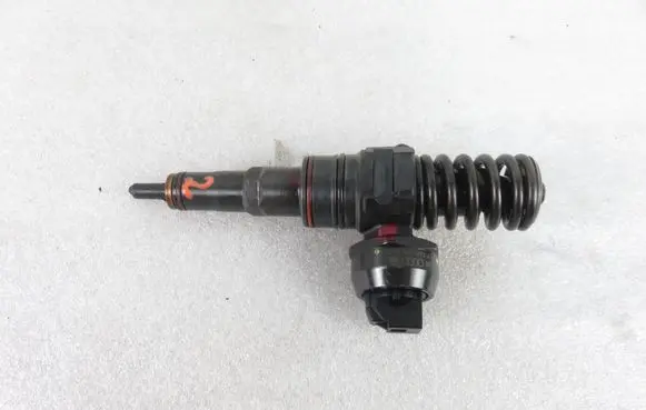 Audi A3 S3 8L Fuel injector 0414720213 038130073AQ