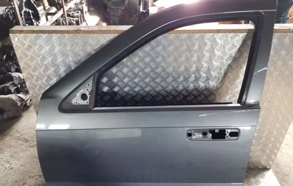 Jeep Grand Cherokee (WK) Front door
