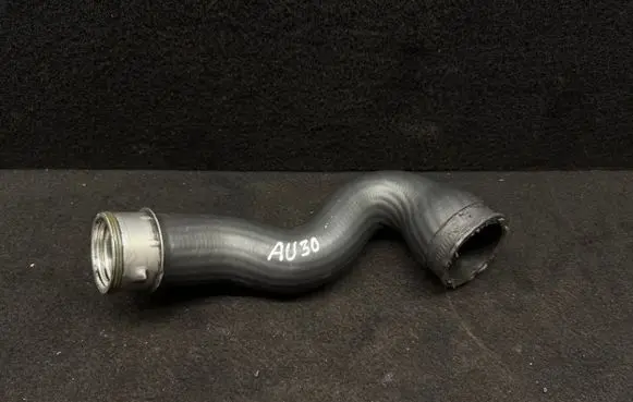 Audi A6 S6 C5 4B Intercooler hose/pipe 3B0145828G
