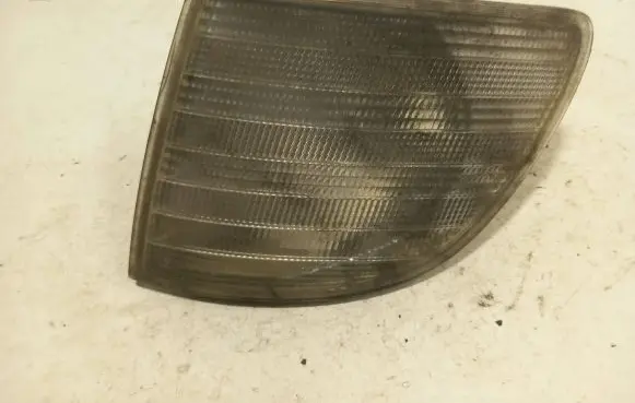 Mercedes-Benz Vito Viano W638 Front indicator light 6r01489