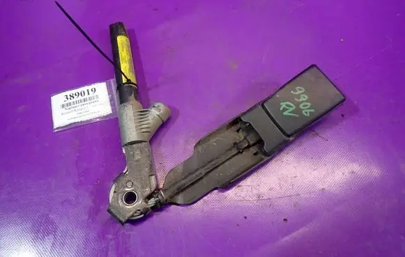 Renault Kangoo I Front seatbelt buckle 