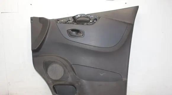 Opel Vivaro Front door card panel trim