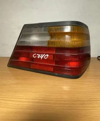 Mercedes-Benz E W124 Rear/tail lights 0153373R3 C740