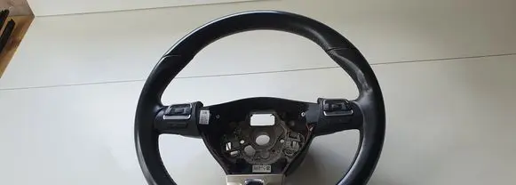 Volkswagen PASSAT B7 Steering wheel