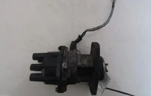 Nissan Sunny Spark distributor t4t74271 2210078a10